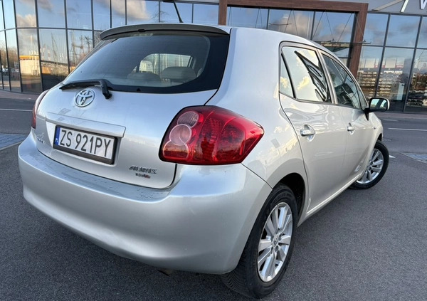 Toyota Auris cena 15900 przebieg: 252000, rok produkcji 2007 z Supraśl małe 137